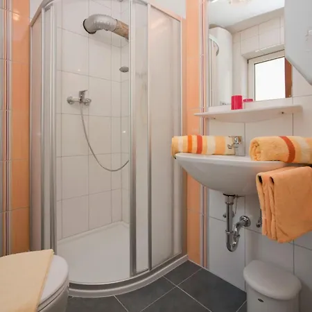 Πανσιόν Kraeuterpension Rosenkranz 3*